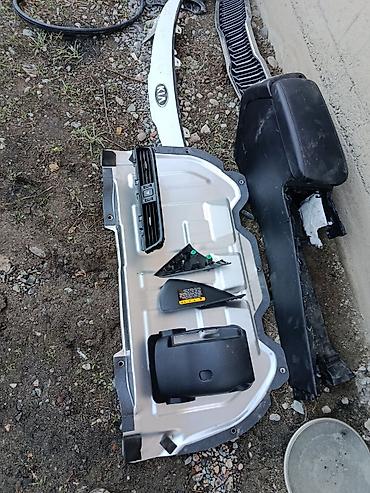 Другие детали кузова: Запчасти для Kia (см. фото) - Передняя фара левая в сборе (линзовая — 7