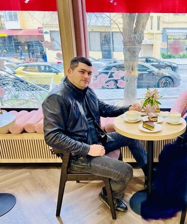 Mühafizə, təhlükəsizlik: Sexsi axran veya sexsi surucu isi axtariram 
Boy:198
Ceki:110 kilo