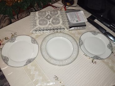 Plaşlar: Şəkildəki hamısı bir yerdə 5 manata her (şəkildəki) satılır köçlə — 2