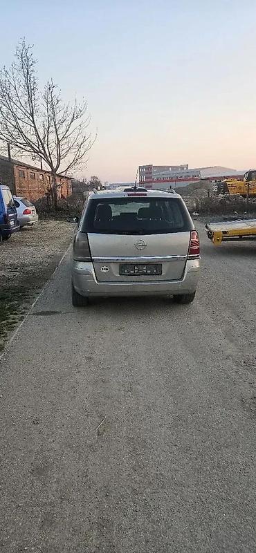 OPEL ZAFIRA B GEPEK VRATA Z176 RUMA DELOVI | OPEL DELOVI KOVAC RUMA na lalafo.rs OPEL ZAFIRA B GEPEK VRATA Z176 RUMA DELOVI | OPEL DELOVI KOVAC RUMA