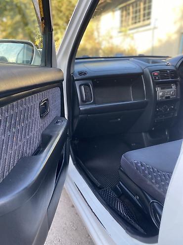 автомабил пикап: Nissan Cube: 2000 г., 1.3 л, Автомат, Бензин, Хетчбек — 5