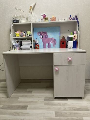 двухъярусная кровать для мальчика: Oğlan və qız üçün, İşlənmiş, Siyirməli, Yazı masası, Stulsuz