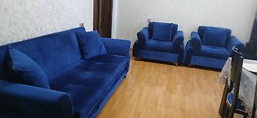 çarpayı bazalı: Mavi məxməri yumşaq mebel dəsti - Tərkib: 1 ədəd üçnəfərlik divan + 2 — 2
