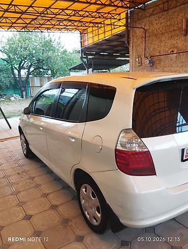 Унаа сатуу: Honda Fit: 2002 г., 1.3 л, Бензин, Хетчбек — 4
