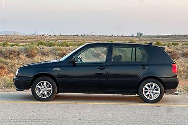 golf maşını: Volkswagen Golf: 1.8 l | 1997 il Hetçbek — 3