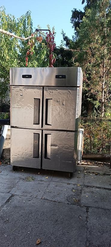 Промышленный холодильник из нержавеющей стали, 4‑дверный, на колесах