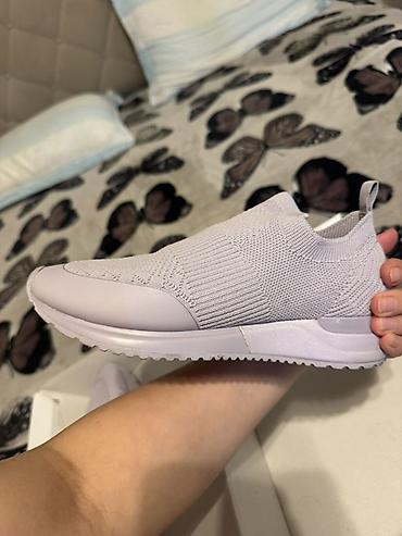 kros: Aldo 36 razmer

1 dəfə geyinilib — 1