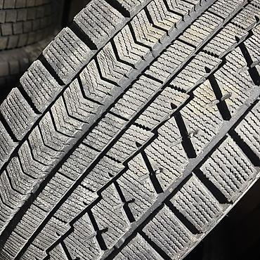 9 r20: Шины 245 / 45 / R 20, Зима, Б/у, Япония, Bridgestone — 1