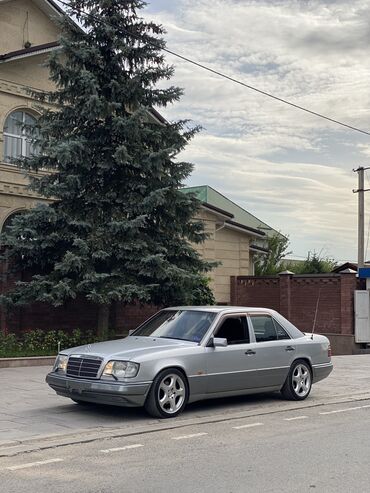 Mercedes-Benz: Mercedes-Benz E-Class: 1994 г., 3.2 л, Автомат, Бензин, Седан