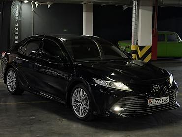 Продажа авто: Toyota Camry: 2018 г., Седан — 2