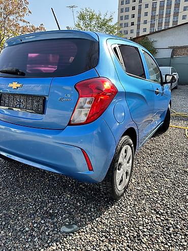 Chevrolet: Chevrolet Spark: 2016 г., 1 л, Вариатор, Бензин, Хэтчбэк — 4