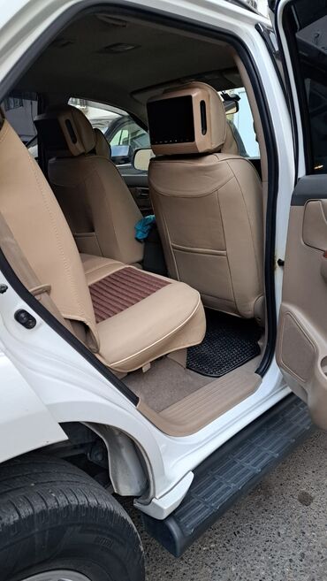 Toyota: Toyota Fortuner: 2.7 l | 2013 il Ofrouder/SUV — 9