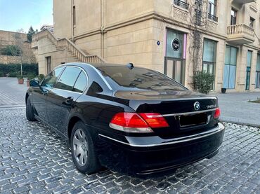 BMW: BMW 740Li sedan - Korpus: qara rəng, uzun baza (Li), 4 qapı, xrom