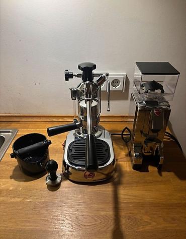 Кофеварки и кофемашины: Кофеварка, кофемашина — 6