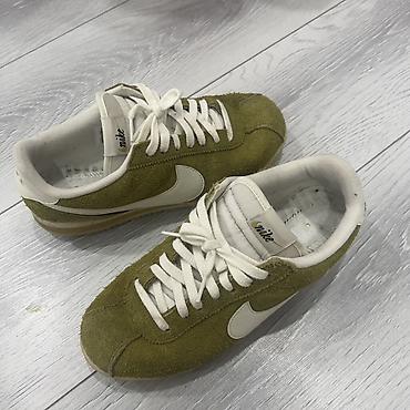 nike cortez: Мужские кроссовки, 40, Nike, Б/у, цвет - Зеленый, Самовывоз — 1
