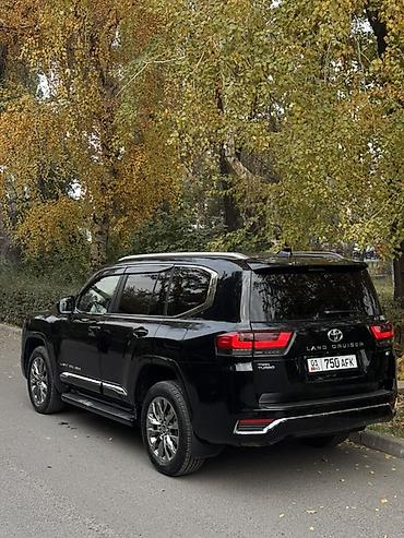 toyota corolla levin: Toyota Land Cruiser: 2025 г., 3.5 л, Автомат, Бензин, Внедорожник — 5