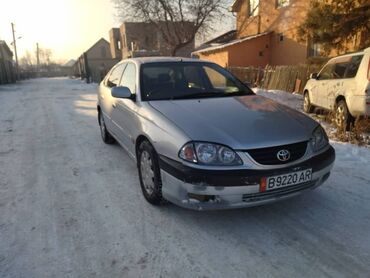 Toyota: Toyota Avensis: 2002 г., 1.8 л, Автомат, Бензин, Хэтчбэк