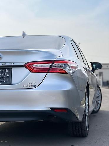 Toyota: Toyota Camry: 2019 г., 2.5 л, Автомат, Гибрид, Седан — 5
