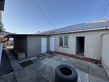 Продажа коттеджей и домов: Продается капитальный двух этажный дом В городе Кара-Балта на улице — 3