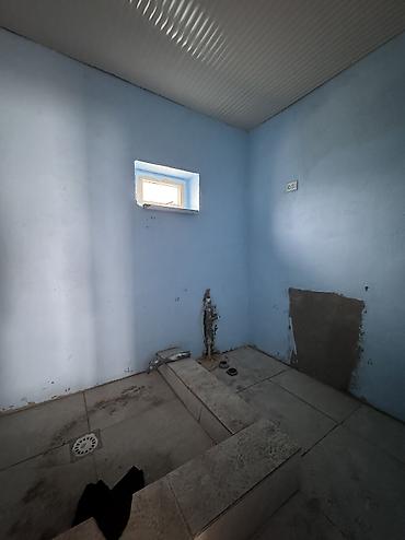 Продажа коттеджей и домов: ✨Продается дом с подвалом в с. Сокулук✨ 🏡Характеристики: • Комнат - 4 — 9