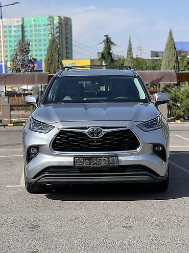 Toyota Highlander: 2021 г., 3.5 л, Автомат, Бензин, Кроссовер