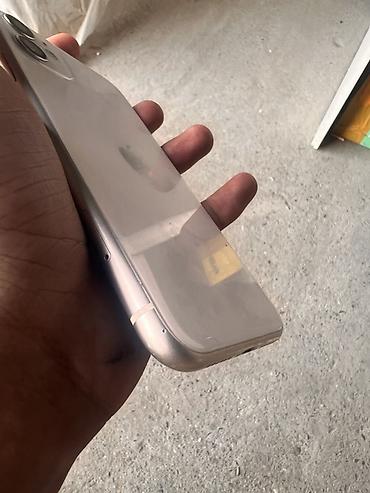 iphone kg: IPhone 11, Б/у, 128 ГБ, Белый, Зарядное устройство, Кабель, Чехол, 73 % — 10