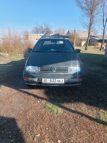 тико 2: Volkswagen Vento: 1992 г., 2 л, Механика, Бензин, Седан