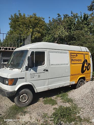 крыло скутер: Mercedes-Benz Спринтер: 1984 г., 2.4 л, Механика, Дизель, Фургон — 3