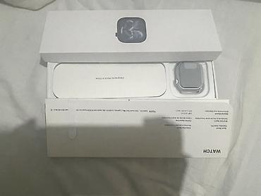 Apple Watch: Смарт-часы (форм-фактор как у Apple Watch), комплект в фирменной белой — 1