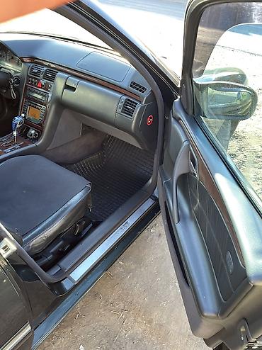 Mercedes-Benz: Mercedes-Benz E-Class: 2001 г., 4.3 л, Автомат, Бензин — 11