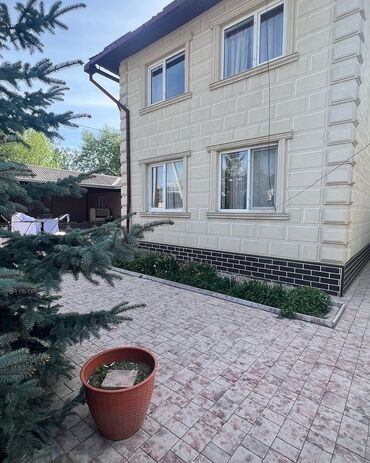контейнер үй: Үй, 220 кв. м, 8 бөлмө, Менчик ээси, Евро оңдоо