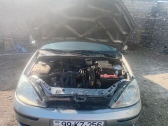 последующий выкуп авто бишкеке: Ford Focus: 1.6 л | 2002 г. 260 км Хэтчбэк