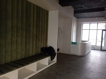 Офисы: Продаю Офис 283 м², С ремонтом, Без мебели, Многоэтажное здание, 2 этаж — 4