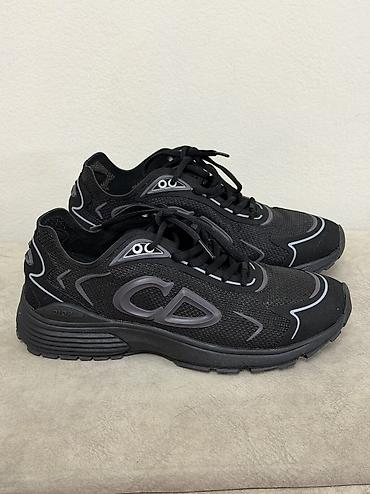 кеды dior: Продаю кроссовки летние Cristian Dior

размер 42
3000 сом — 1
