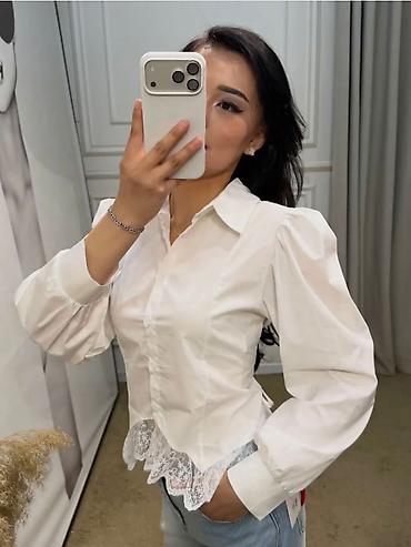 koynek yen bicimleri: 27 azn 
Yenidir 
Yeni kolleksiya 
Əldə məhdud sayda var 
Ölçu standart — 3