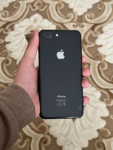 iphone 1q: IPhone 8 Plus | 64 GB Qara
