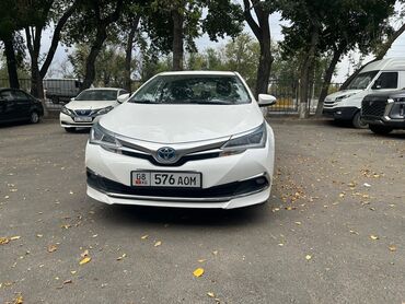 toyota corolla 2010: Toyota Corolla: 2019 г., 1.8 л, Вариатор, Гибрид, Седан