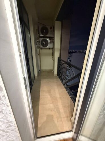 Uzunmüddətli kirayə mənzillər: Nəsimi rayonu, Nəsimi bazarının yanında 20 mərtəbəli binanın 18 ci — 20