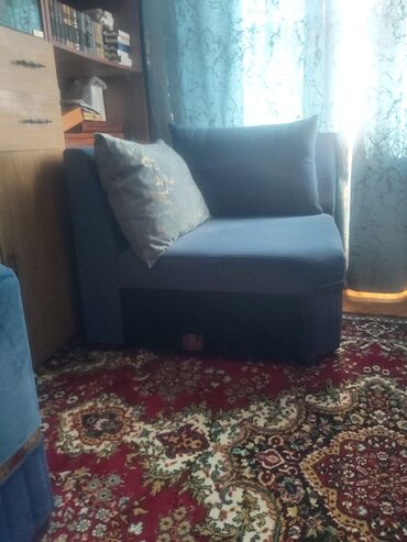 Kreslolar: İşlənmiş, Kreslo-oturacaq, Parça, Çatdırılma yoxdur — 1