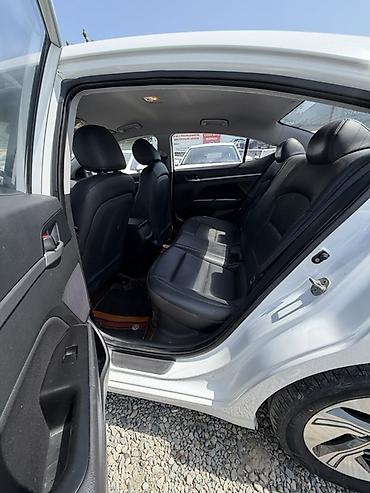 byd e6: Hyundai Elantra: 2020 г., 1.6 л, Автомат, Гибрид, Седан — 4