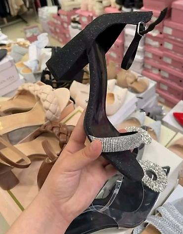 Sandale: Ženska obuća – tri modela 1) Elegantne špic salonke/mule L.Day - — 25