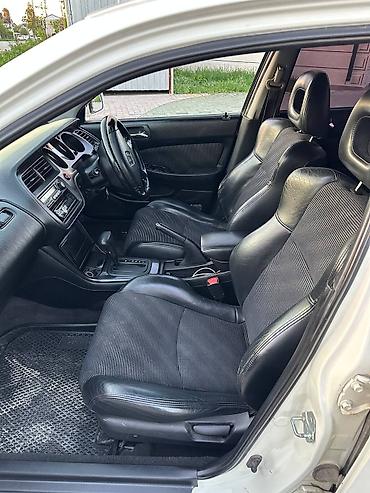 богаж: Honda Accord: 2002 г., 2 л, Автомат, Бензин, Седан — 4