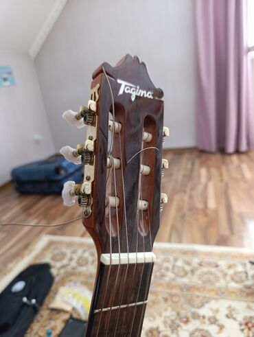 Гитары: Продаю уникальную акустическую гитару Tagima Madrid В комплекте — 7