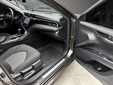 Toyota: Toyota Camry: 2020 г., 2.5 л, Автомат, Гибрид, Седан — 13