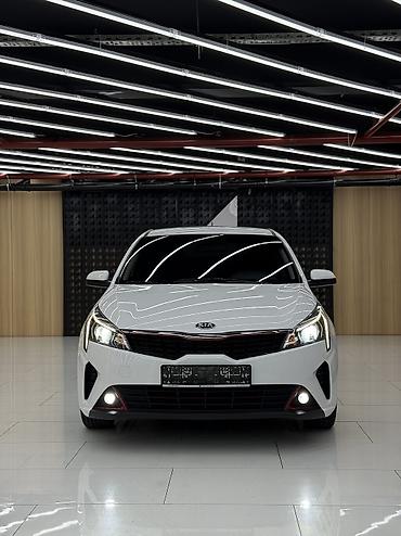 Kia Rio: 2021 г., 1.6 л, Автомат, Бензин, Седан