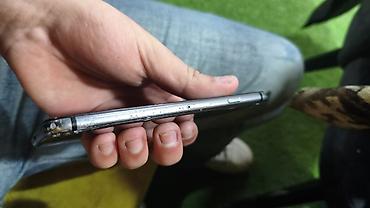 Apple iPhone: IPhone X, 64 GB, Black Titanium, Barmaq izi — 5