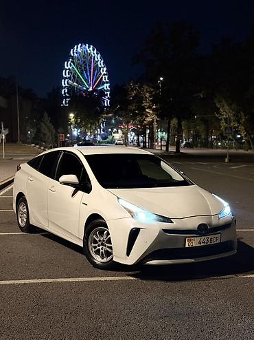 bmw ix3: Toyota Prius: 2020 г., 1.8 л, Вариатор, Гибрид, Хэтчбэк — 1