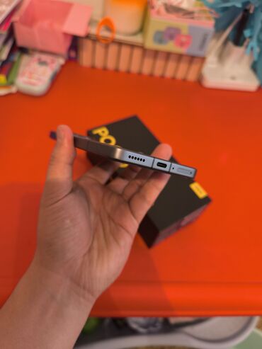 Poco: Poco F7 Pro, Б/у, 256 ГБ, цвет - Черный, 2 SIM, eSIM — 10