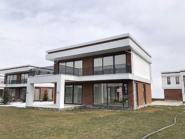 Продажа коттеджей и домов: Imarat Resort, Иссык-Кульская область, с. Бостери, Мамытова 122 Дом — 28