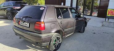 гольф 34: Volkswagen Golf: 1993 г., 1.6 л, Механика, Бензин, Хэтчбэк — 1